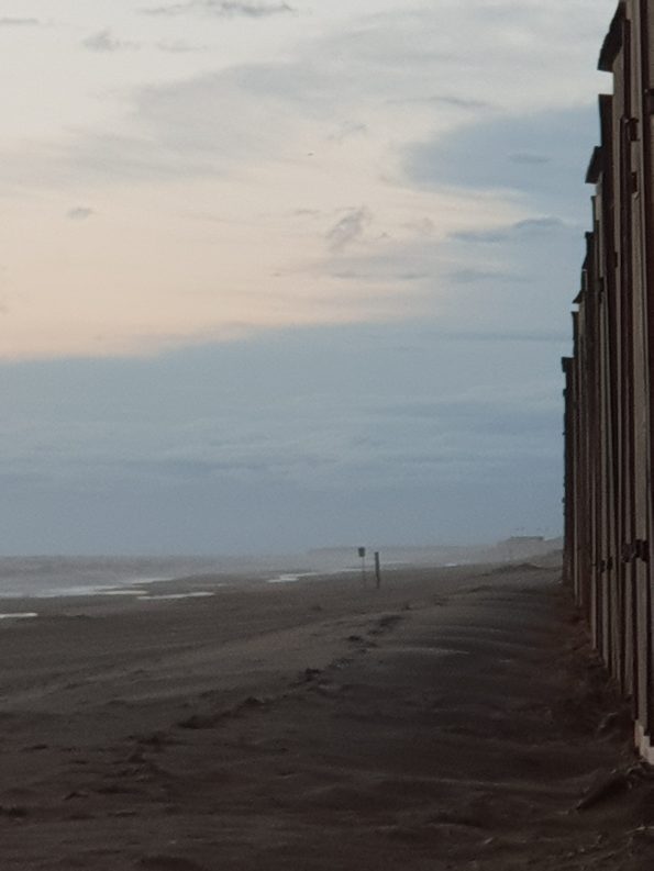 der Sturm kommt auf - Wetter am Strand ganz nah - Julianadorp aan Zee